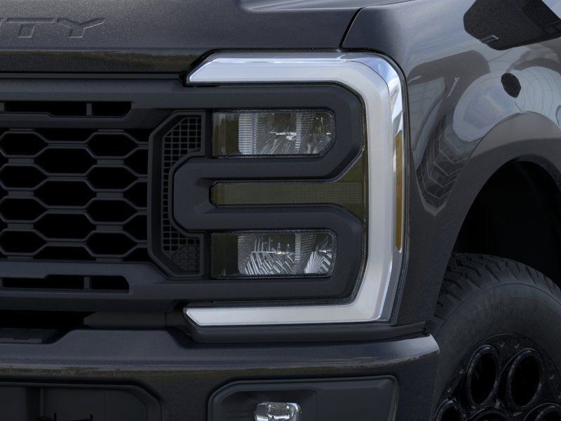 Thumbnail: 2025 Ford F-350 - 19