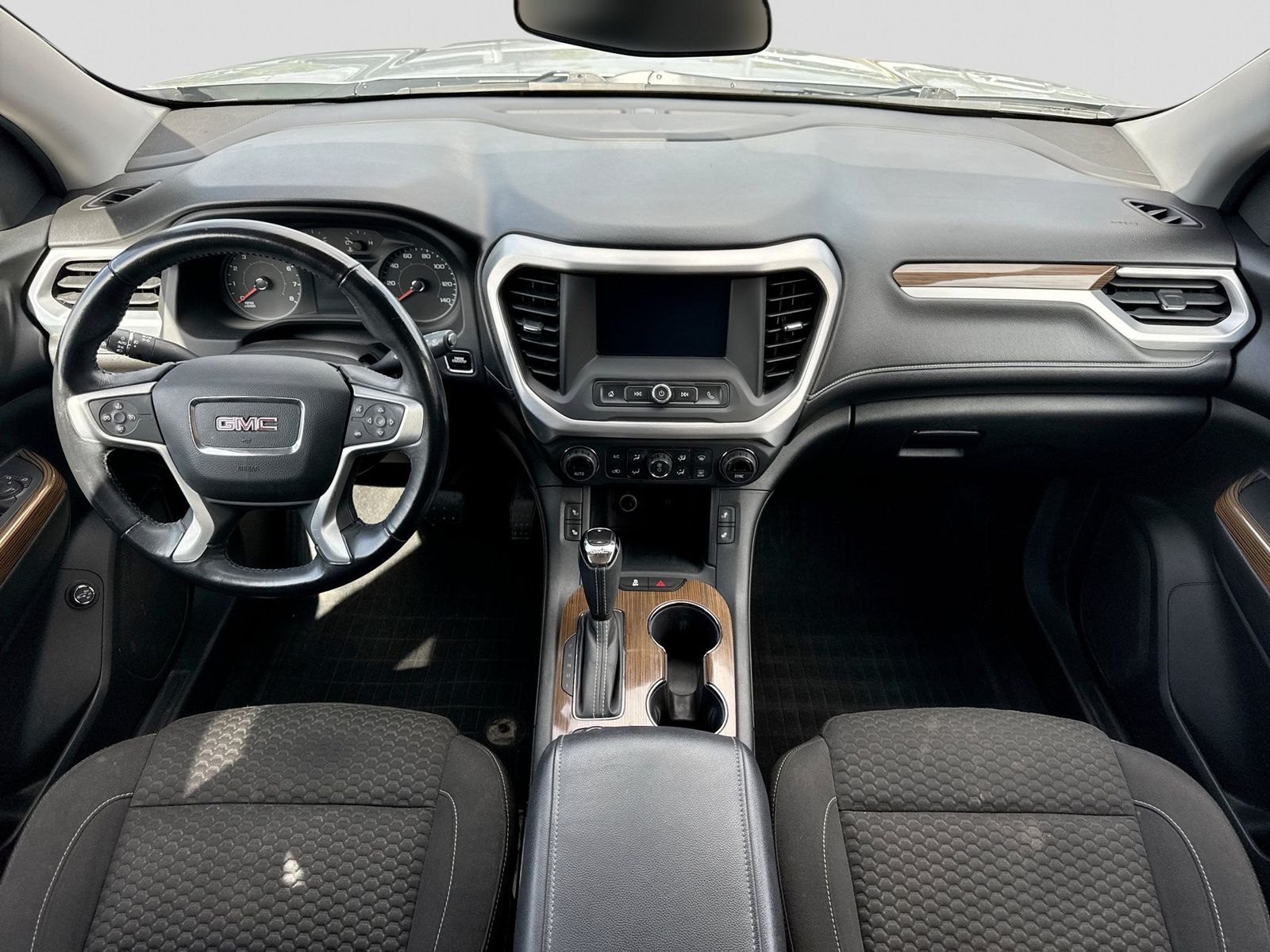 Thumbnail: 2017 GMC Acadia - 15