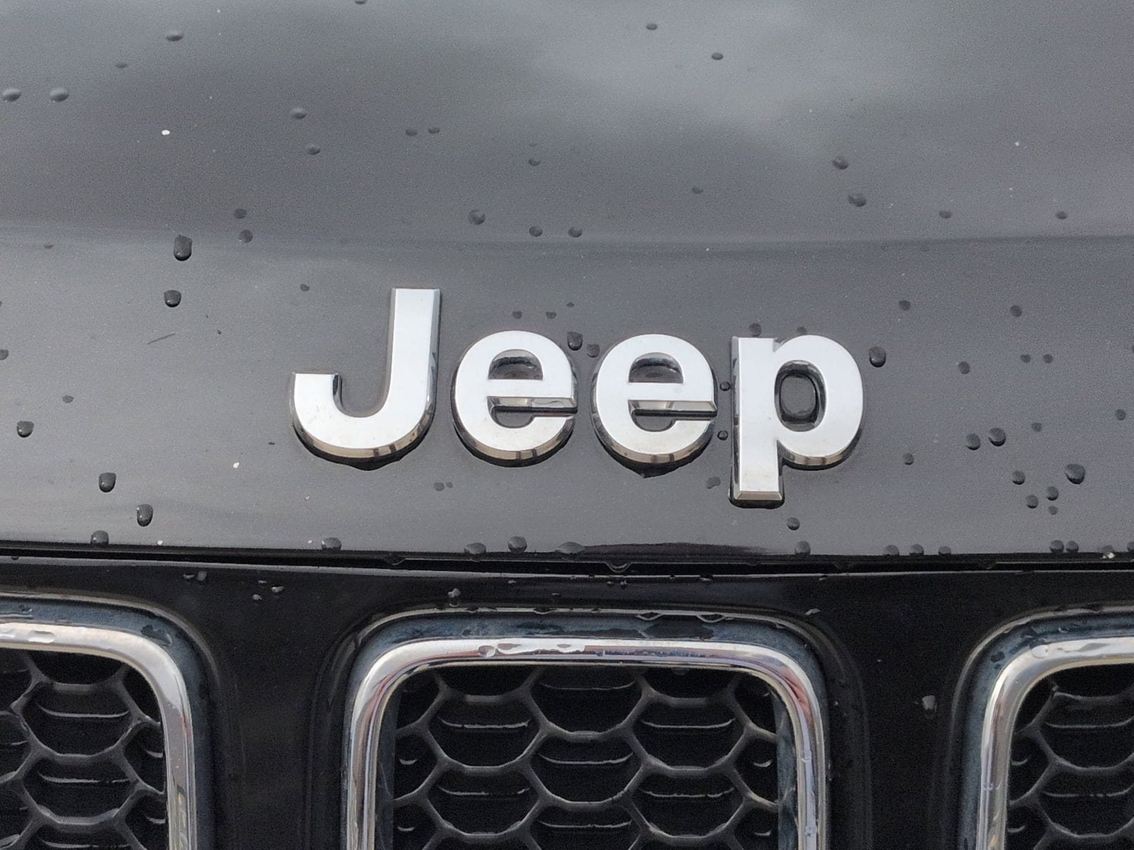 Thumbnail: 2018 Jeep Compass - 14