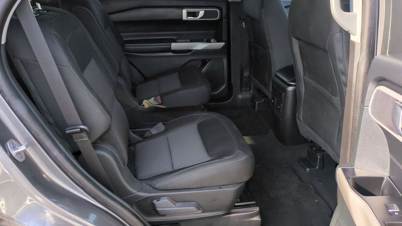 Thumbnail: 2023 Ford Explorer - 20