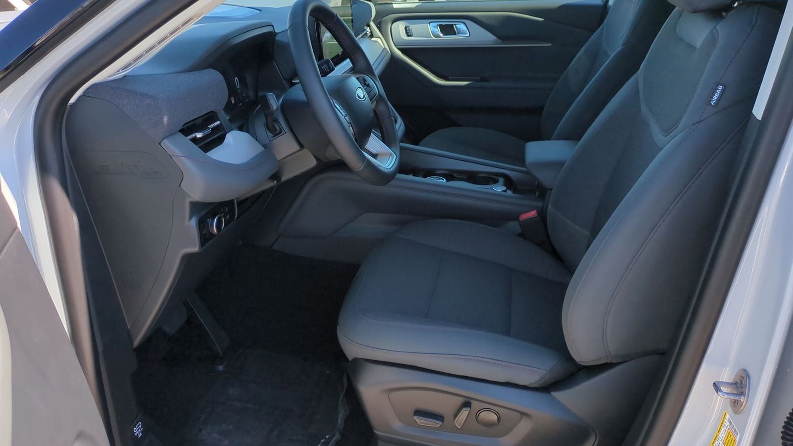 Thumbnail: 2025 Ford Explorer - 14