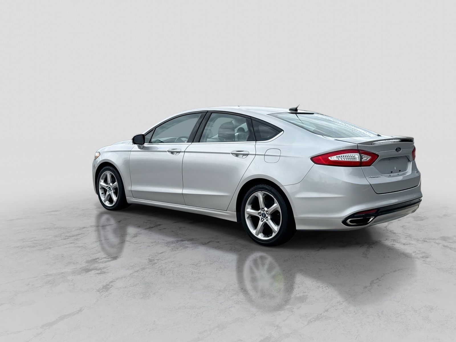 Thumbnail: 2013 Ford Fusion - 4