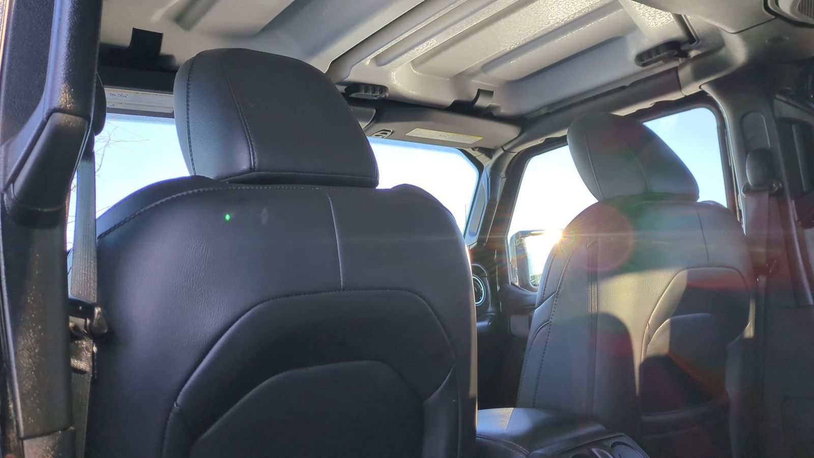 Thumbnail: 2022 Jeep Wrangler - 20