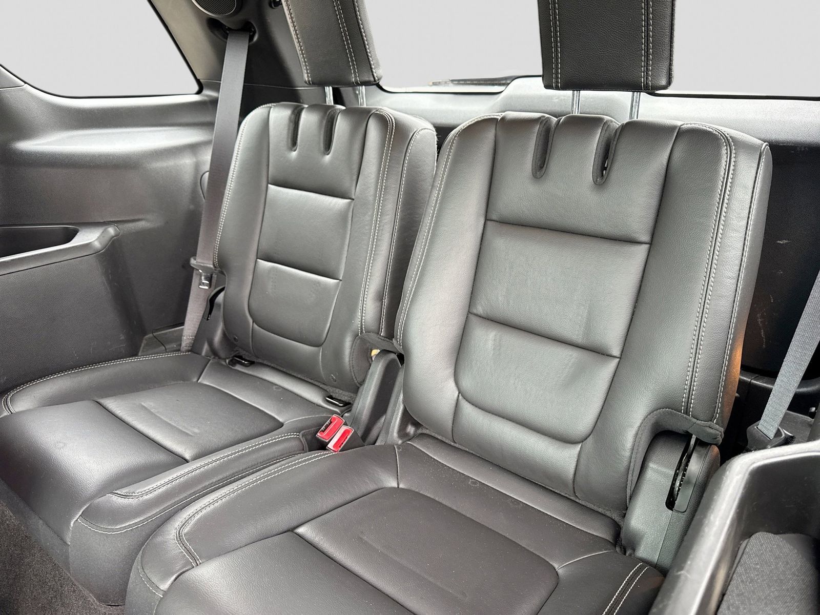 Thumbnail: 2015 Ford Explorer - 25
