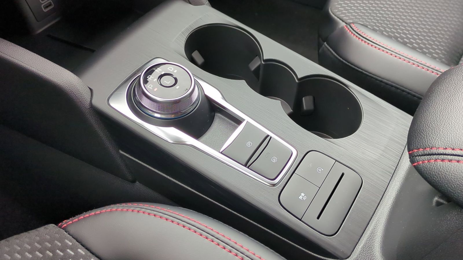 Thumbnail: 2025 Ford Escape - 31