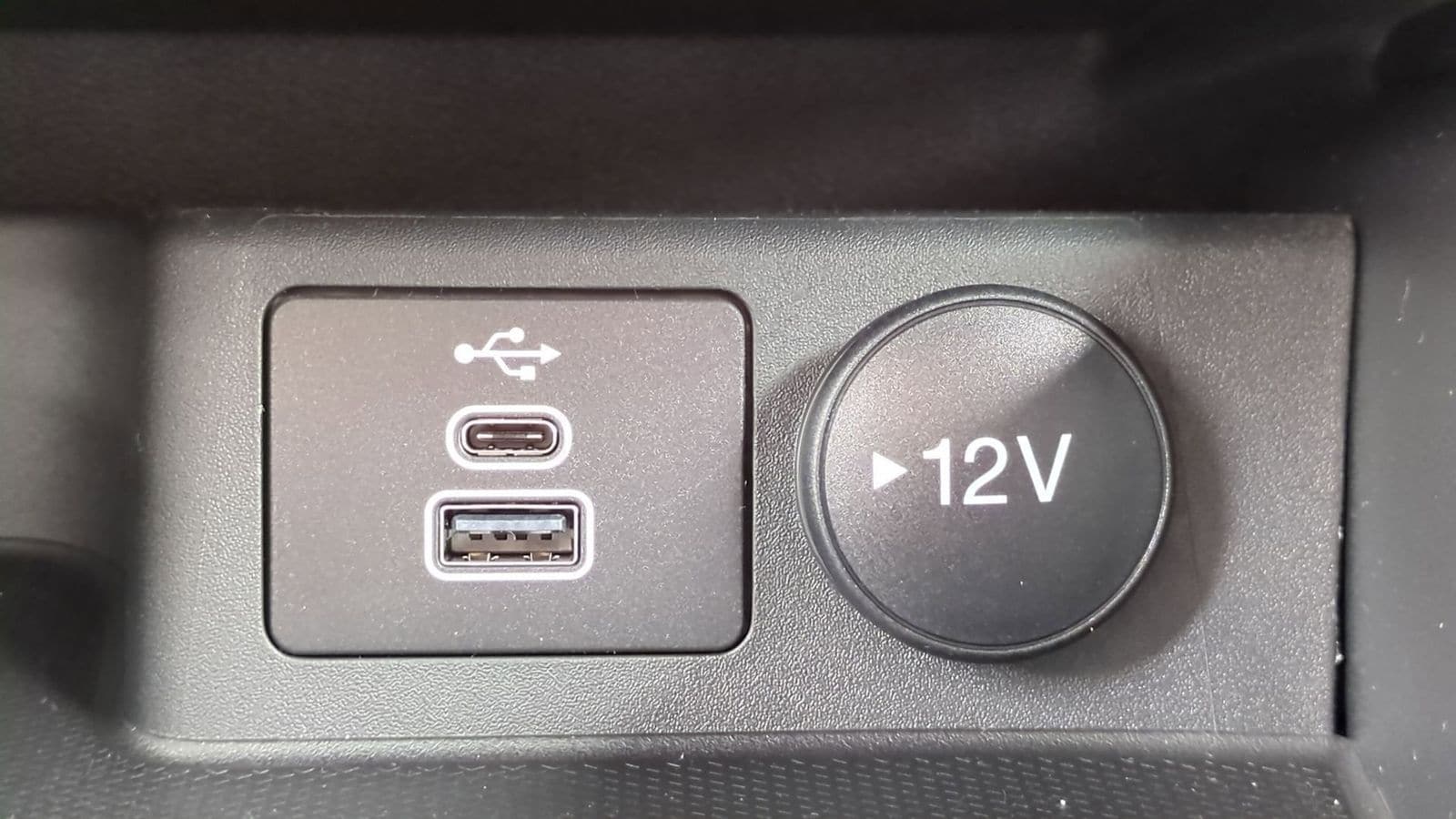 Thumbnail: 2025 Ford Escape - 30