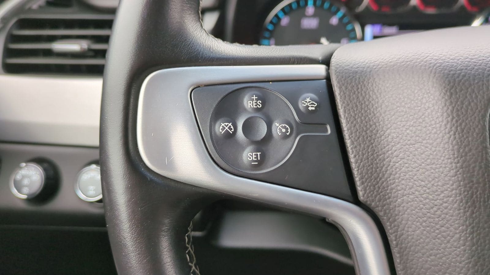 Thumbnail: 2019 GMC Yukon - 27