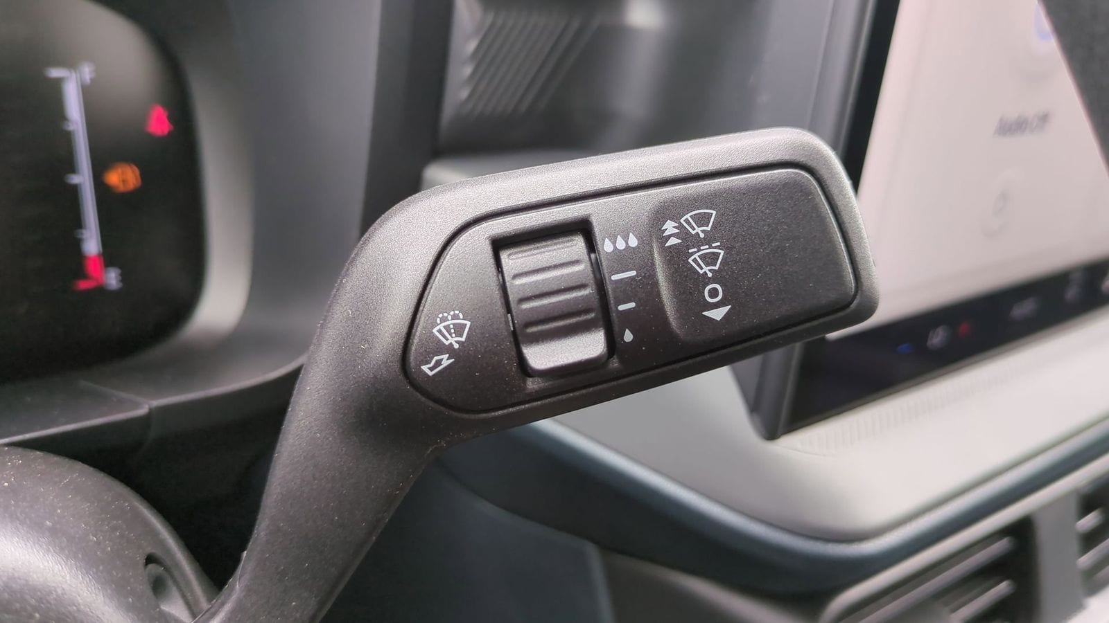 2025 Ford Maverick XL 22