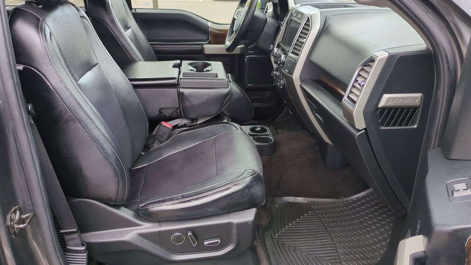 Thumbnail: 2016 Ford F-150 - 22