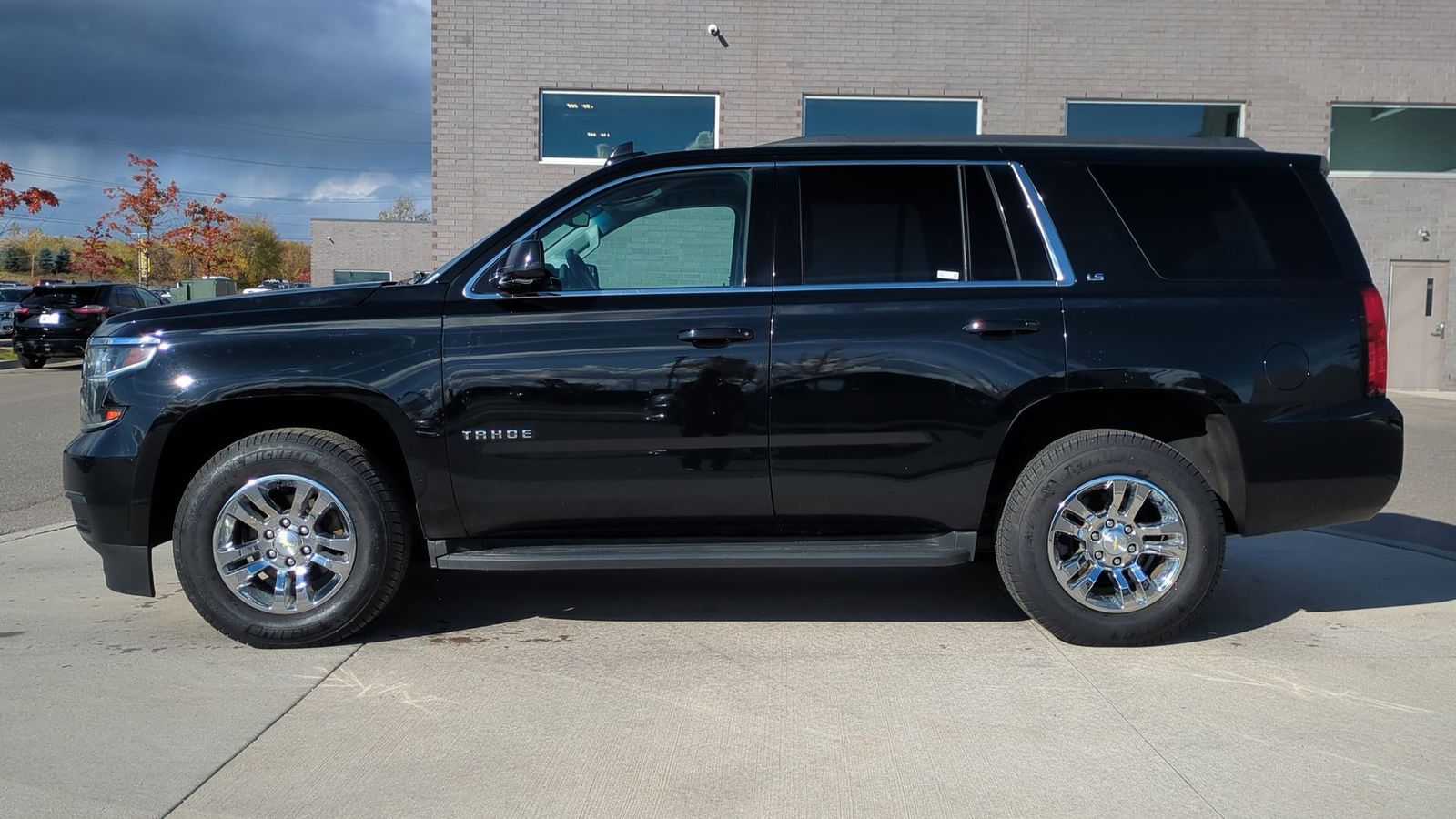Thumbnail: 2015 Chevrolet Tahoe - 2