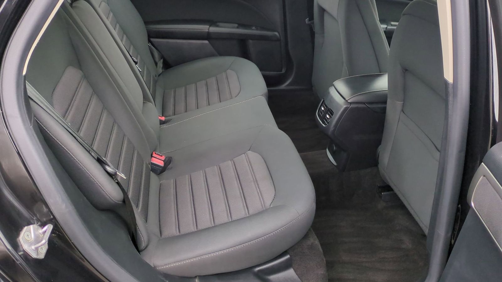 Thumbnail: 2020 Ford Fusion - 20