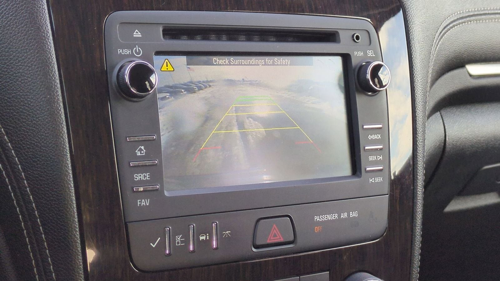 Thumbnail: 2017 Chevrolet Traverse - 32