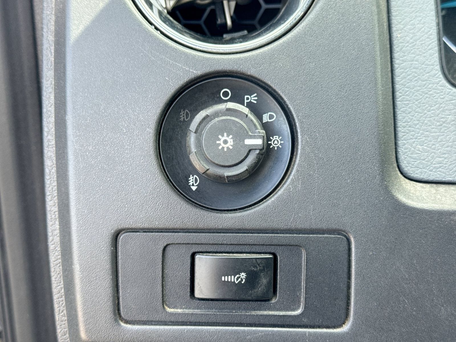 Thumbnail: 2013 Ford F-150 - 19