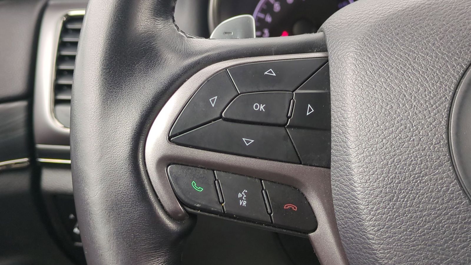 Thumbnail: 2020 Jeep Grand Cherokee - 27