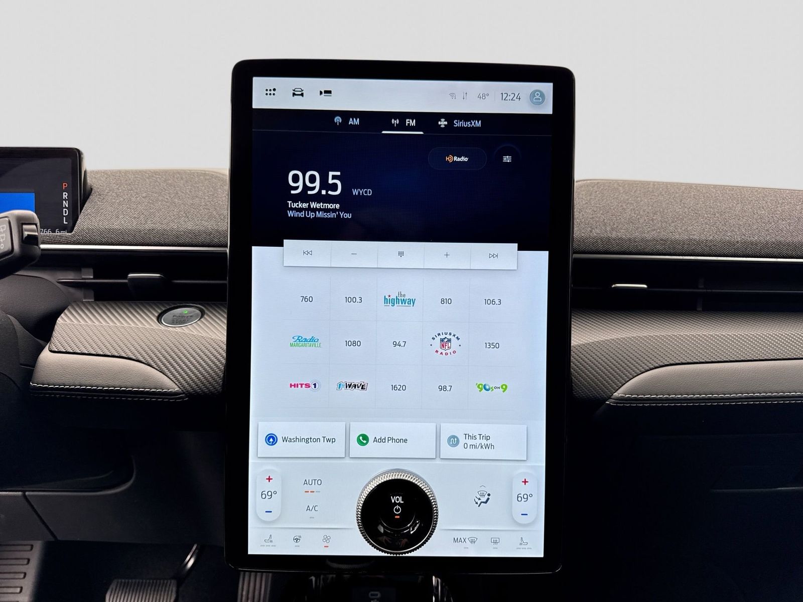 Thumbnail: 2022 Ford Mustang Mach-E - 28