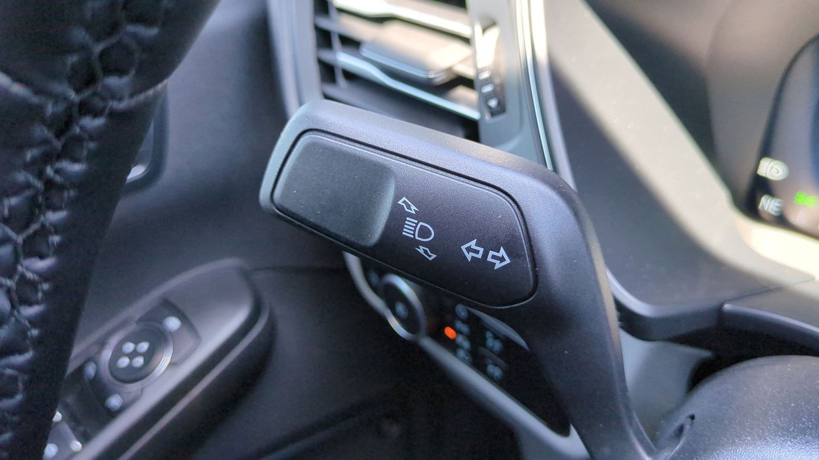 Thumbnail: 2025 Ford Escape - 23