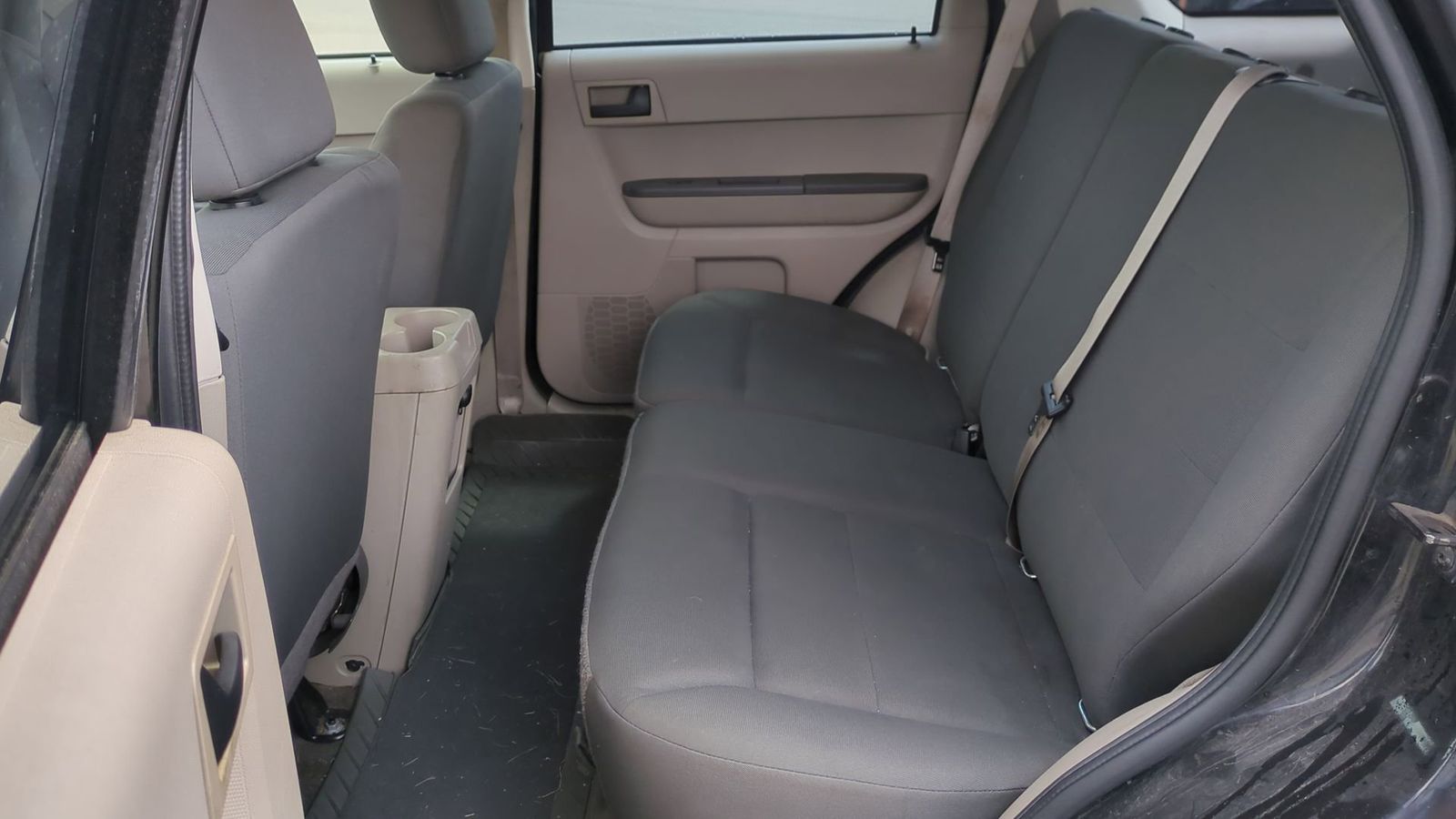 Thumbnail: 2011 Ford Escape - 9
