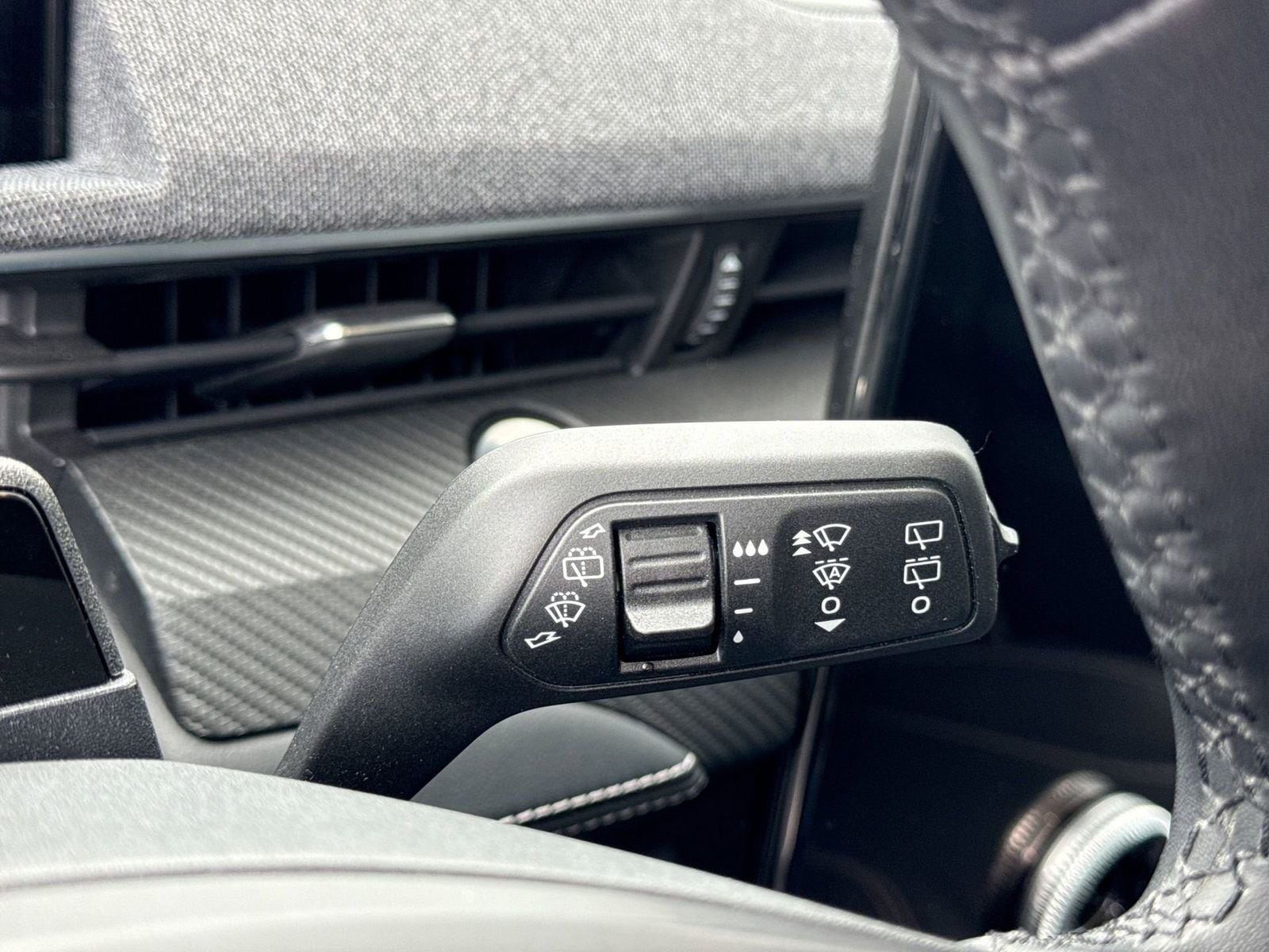 Thumbnail: 2022 Ford Mustang Mach-E - 26