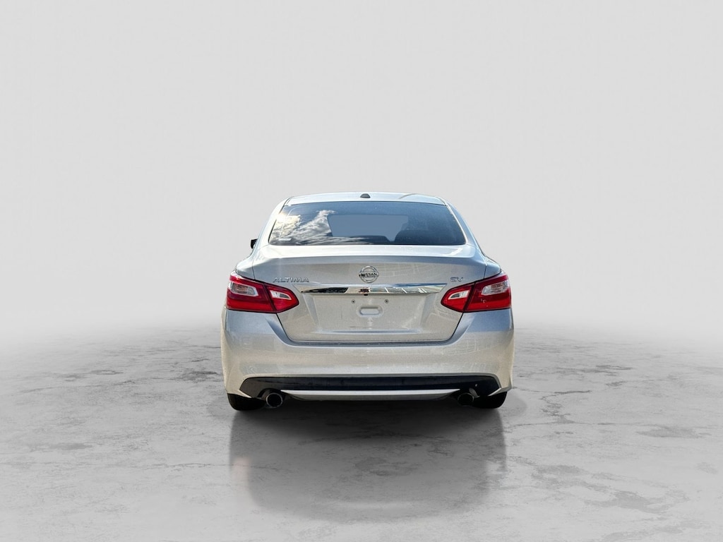 Used 2016 Nissan Altima 2.5 SV Sedan