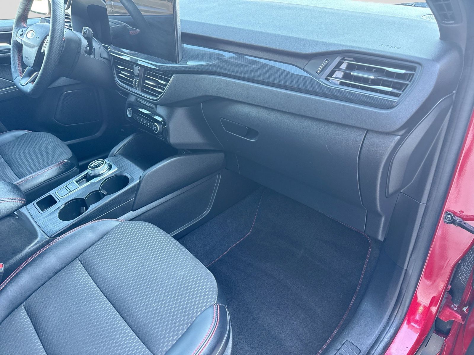 Thumbnail: 2023 Ford Escape - 8