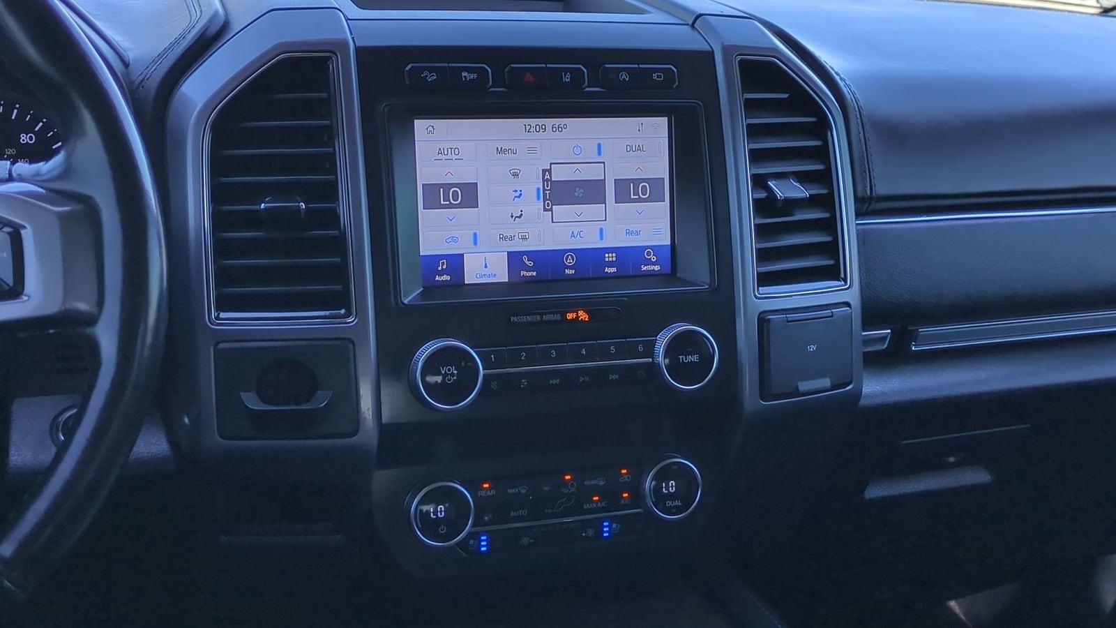 Thumbnail: 2020 Ford Expedition - 28