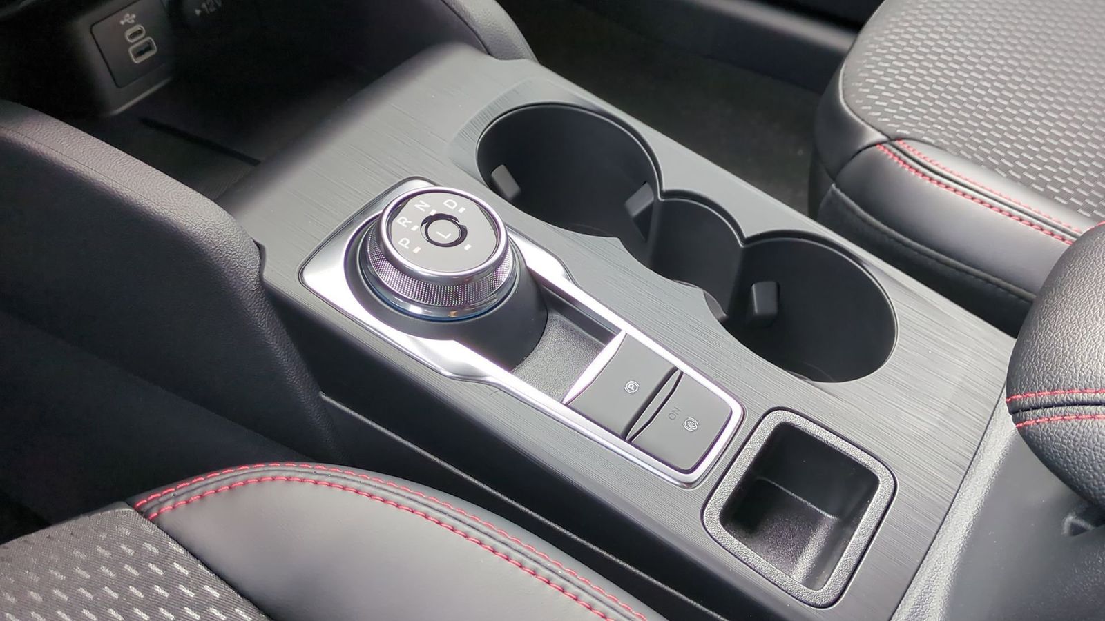 Thumbnail: 2025 Ford Escape - 32