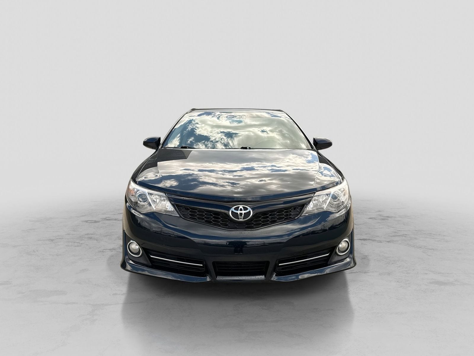 Thumbnail: 2013 Toyota Camry - 12