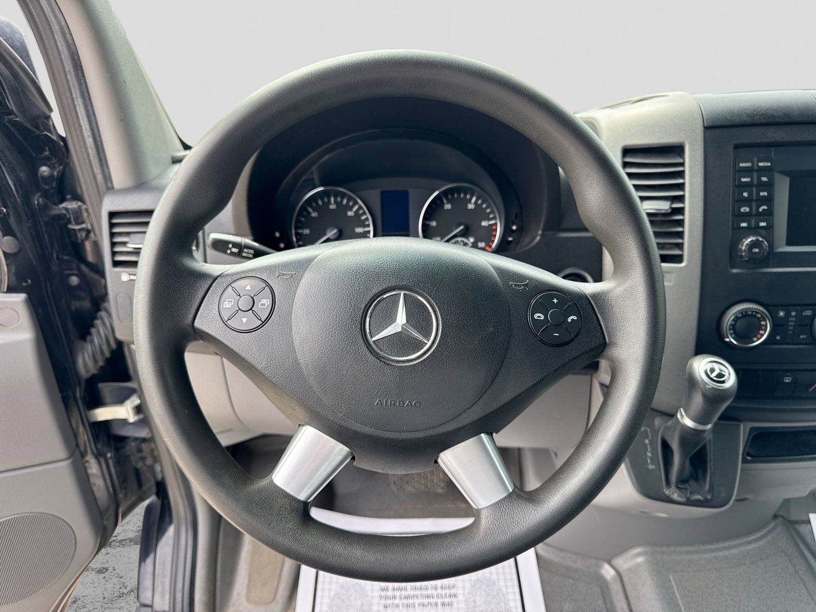 Thumbnail: 2017 Mercedes-Benz Sprinter - 22