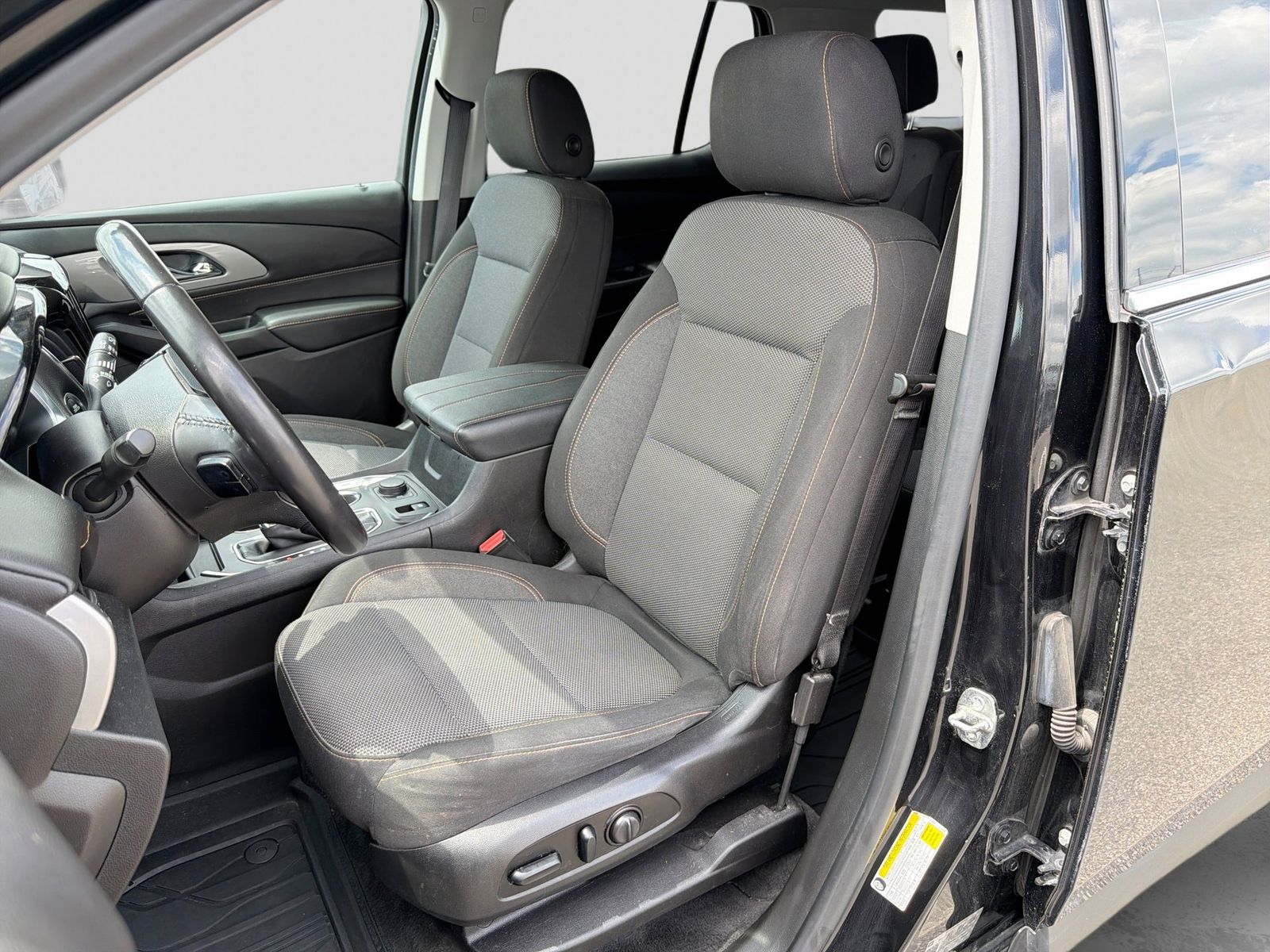 Thumbnail: 2019 Chevrolet Traverse - 19
