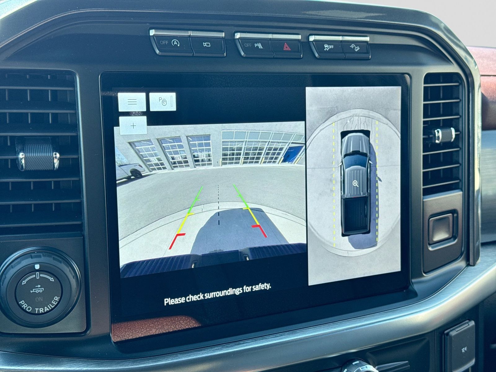 Thumbnail: 2023 Ford F-150 - 32