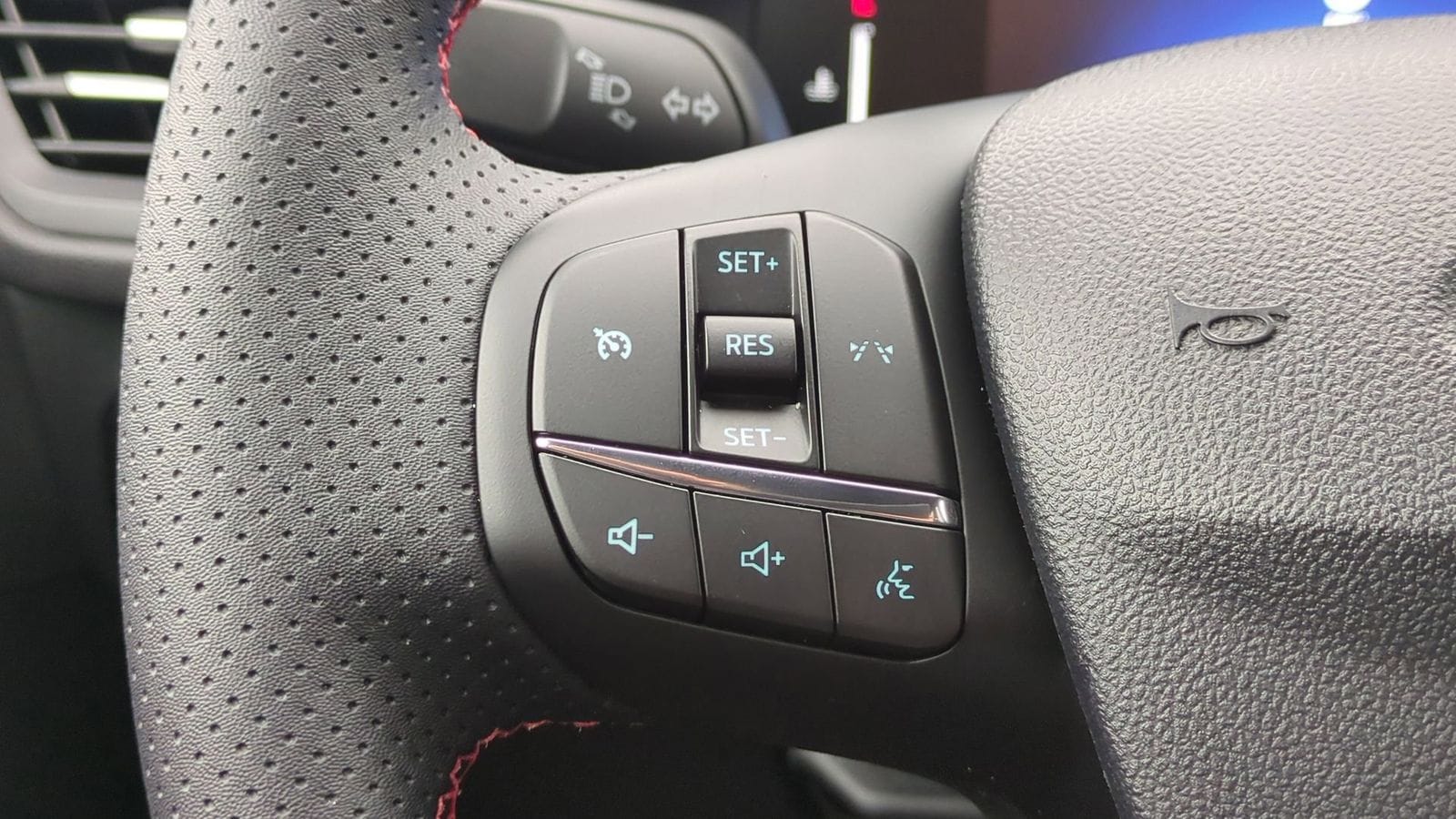 Thumbnail: 2025 Ford Escape - 23