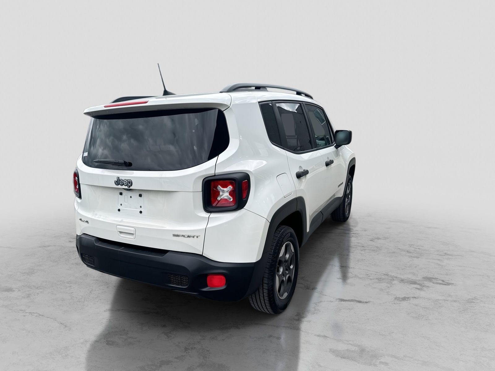 Thumbnail: 2018 Jeep Renegade - 8