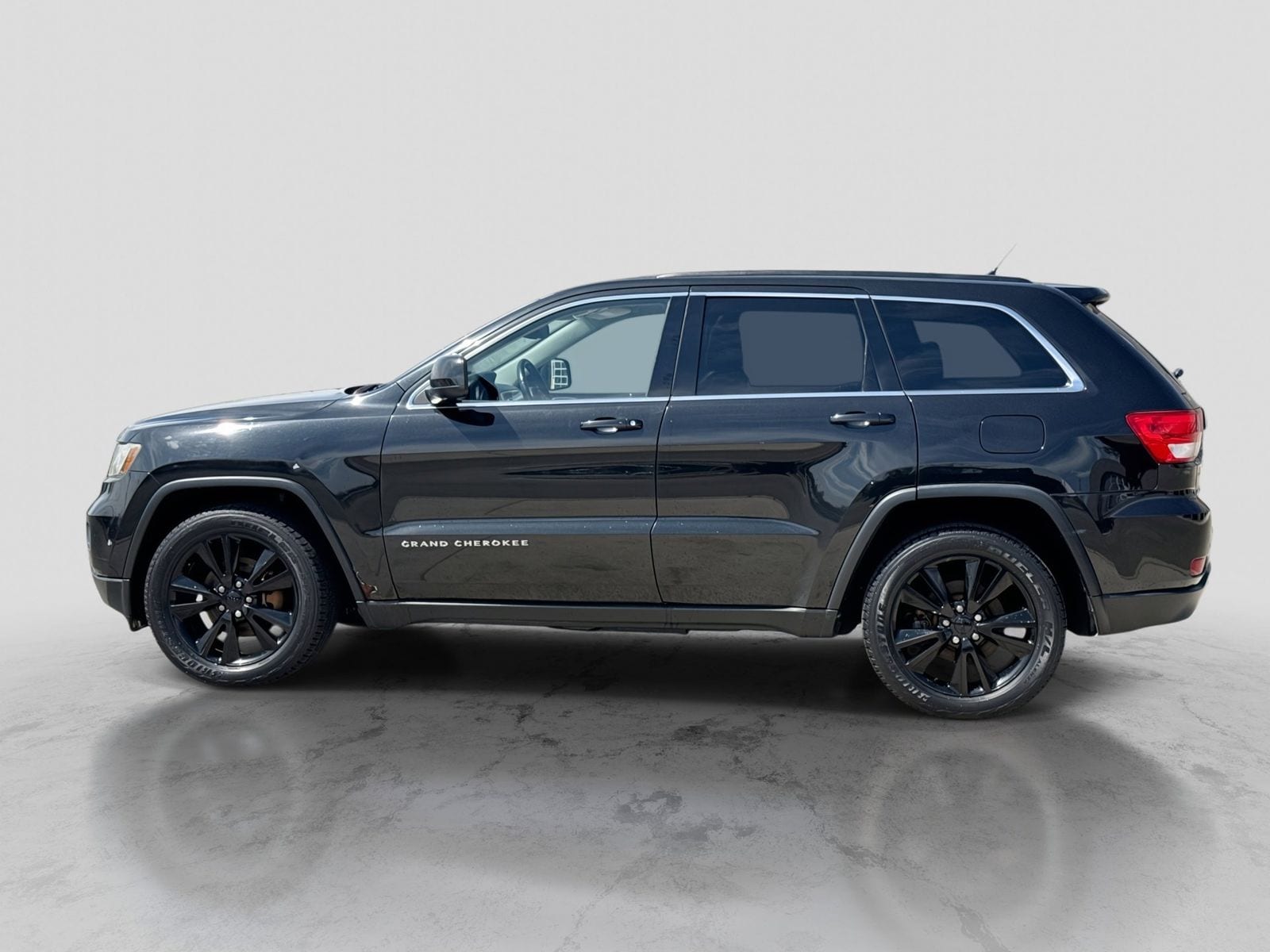 Thumbnail: 2012 Jeep Grand Cherokee - 3