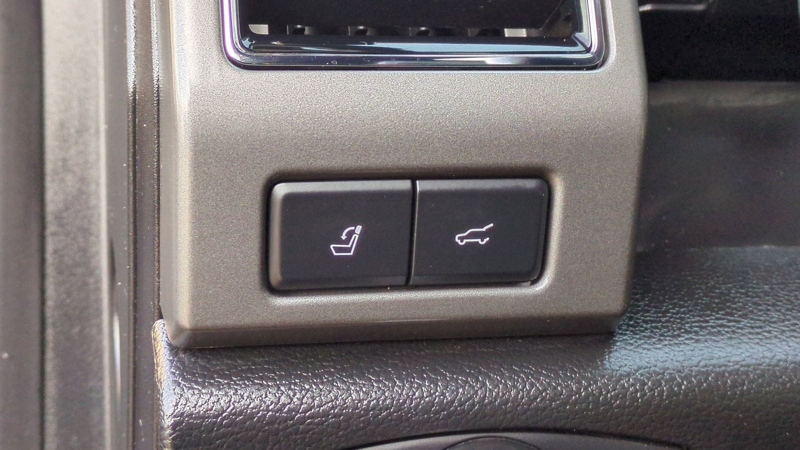 Thumbnail: 2021 Ford Expedition MAX - 17