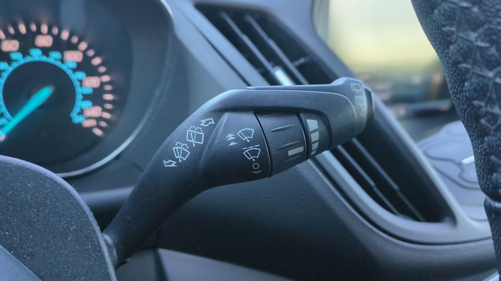 Thumbnail: 2014 Ford Escape - 29