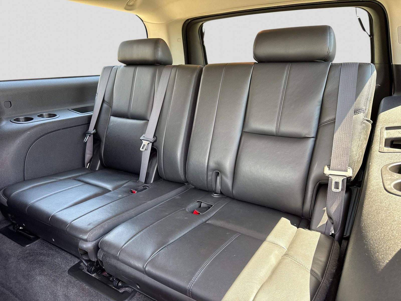 Thumbnail: 2012 Chevrolet Suburban - 25