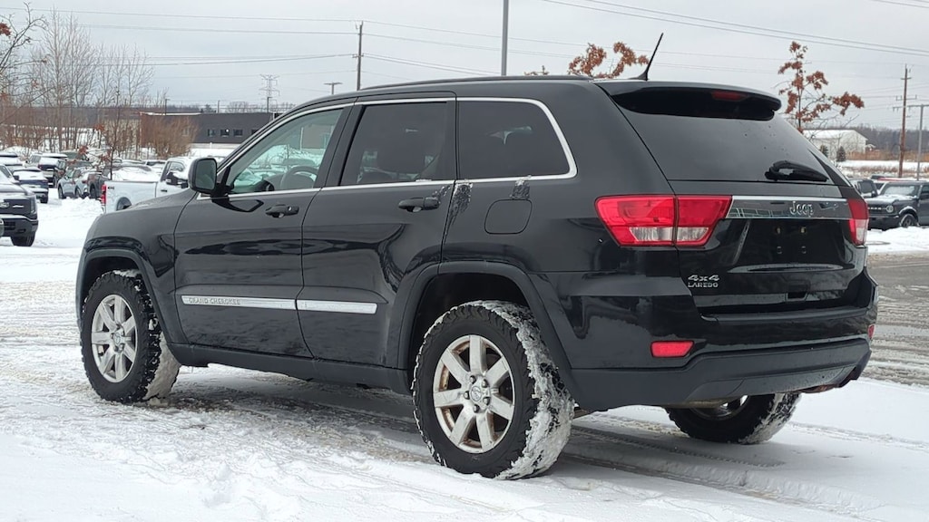Used 2012 Jeep Grand Cherokee Laredo SUV