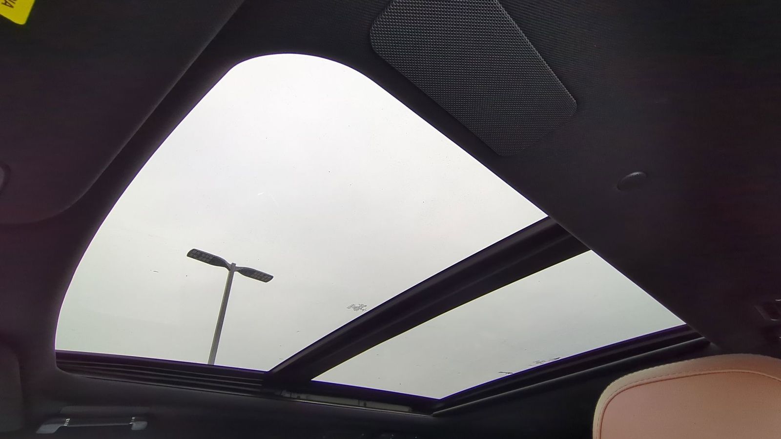 Thumbnail: 2023 Lincoln Navigator - 19