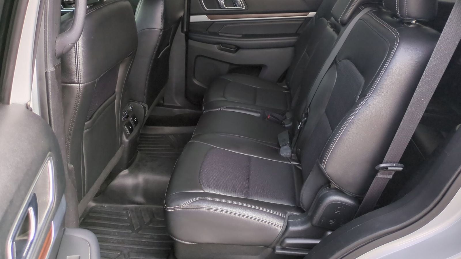 Thumbnail: 2018 Ford Explorer - 26