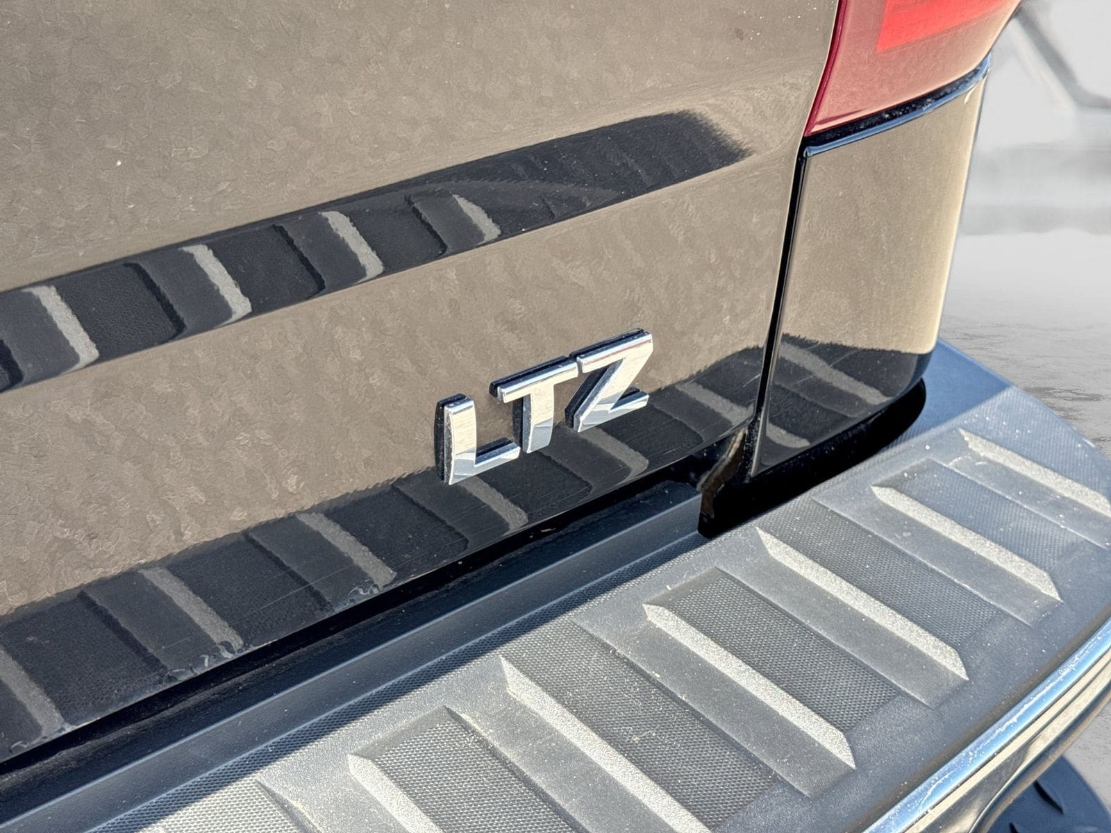 Thumbnail: 2017 Chevrolet Silverado 1500 - 26