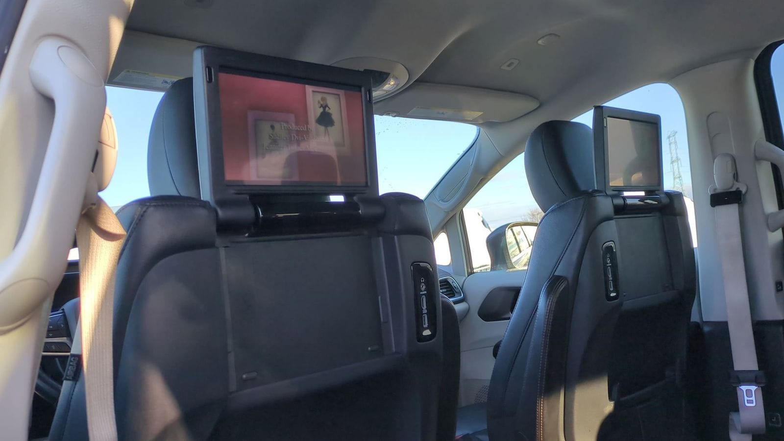 Thumbnail: 2018 Chrysler Pacifica - 19