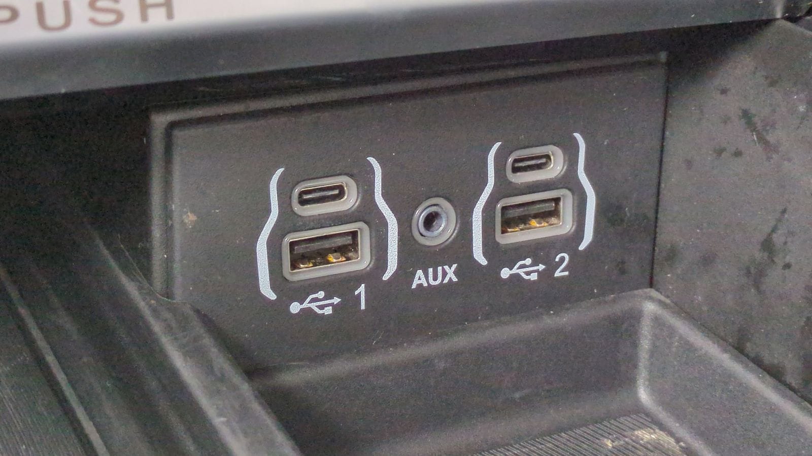 2022 Chrysler Pacifica Limited 36