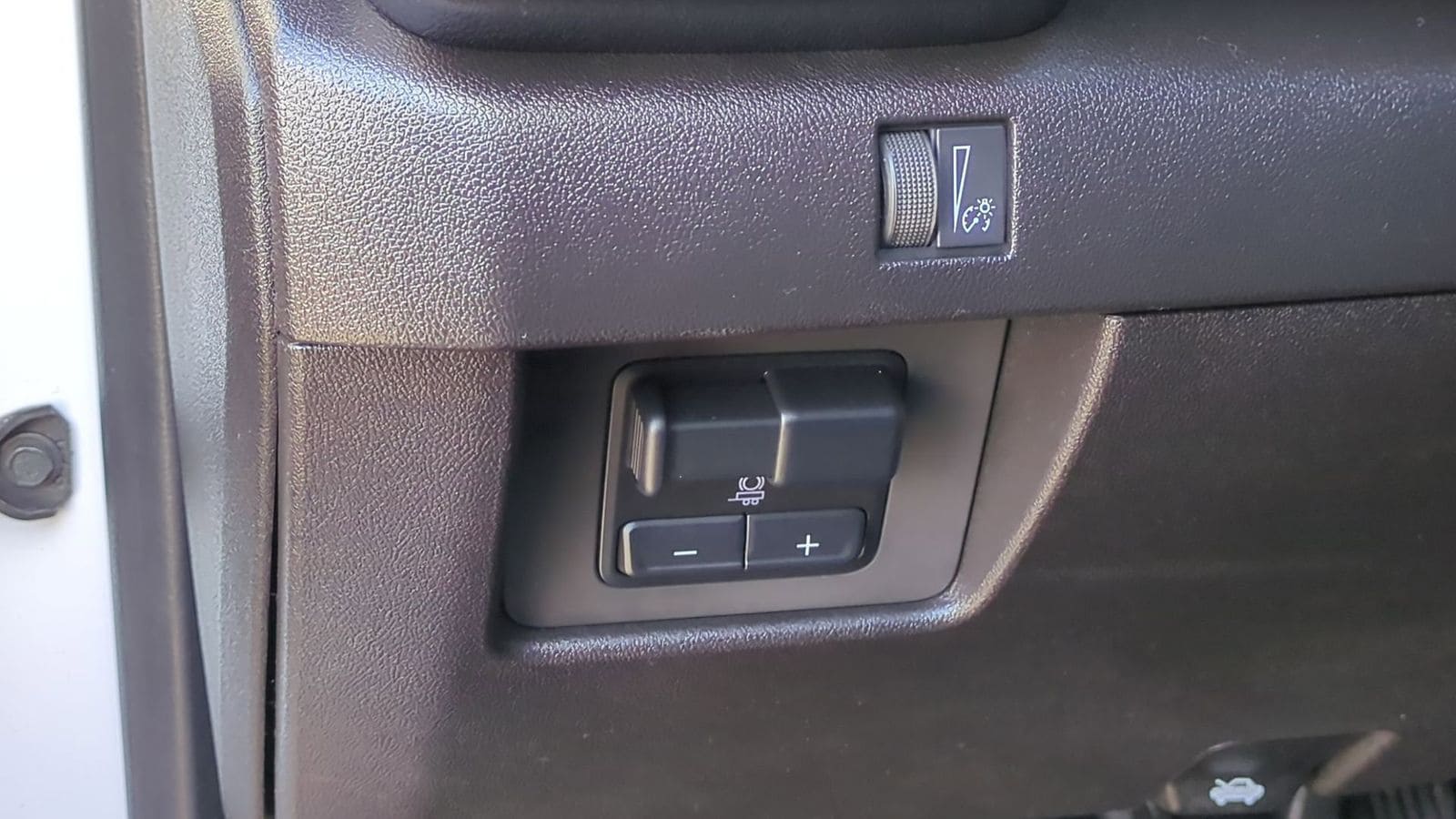 Thumbnail: 2023 GMC Canyon - 8