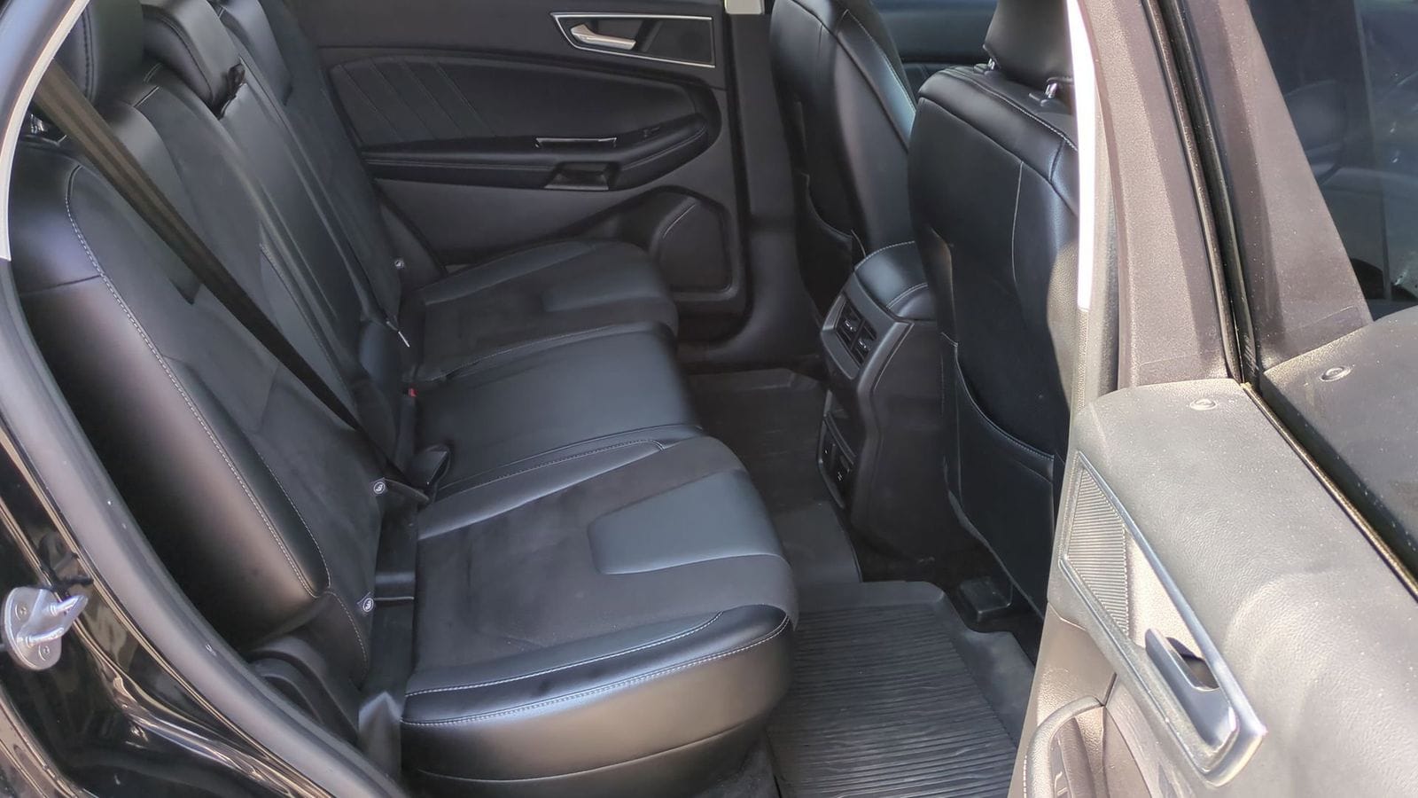 Thumbnail: 2017 Ford Edge - 20