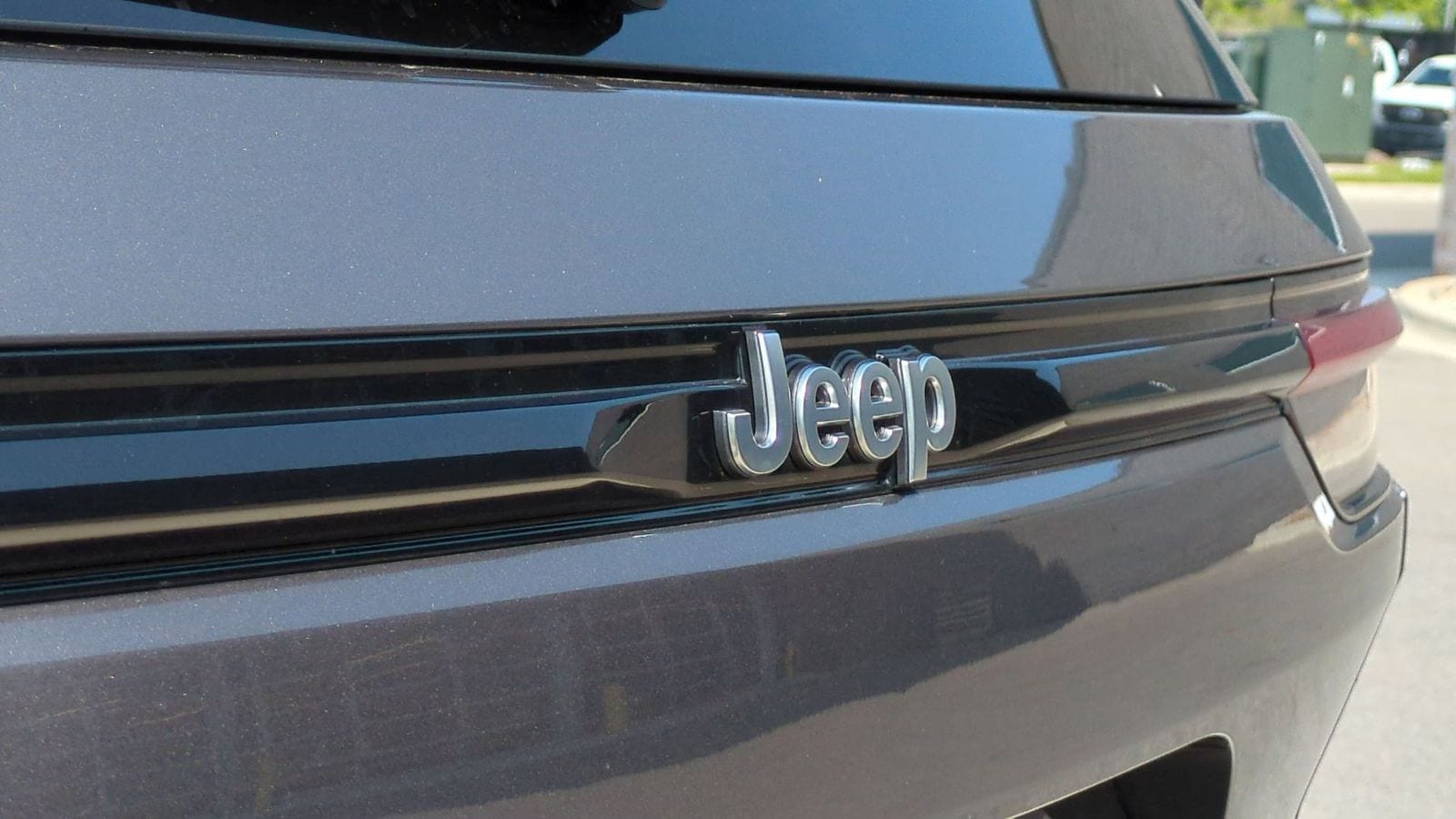 Thumbnail: 2022 Jeep Grand Cherokee - 12