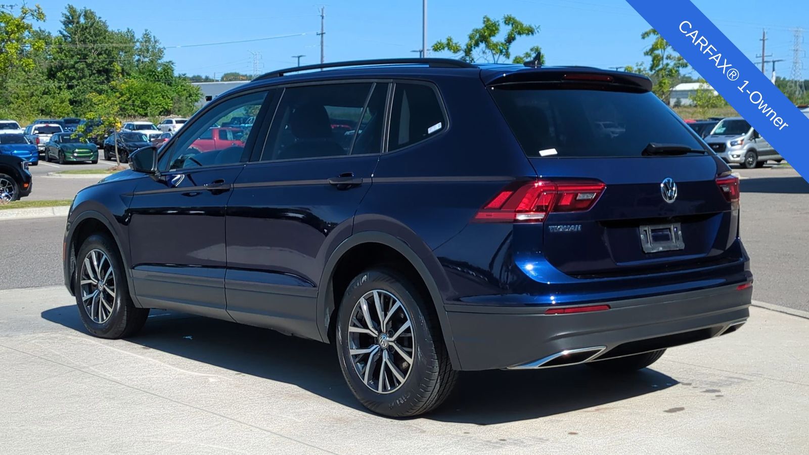 Thumbnail: 2021 Volkswagen Tiguan - 3
