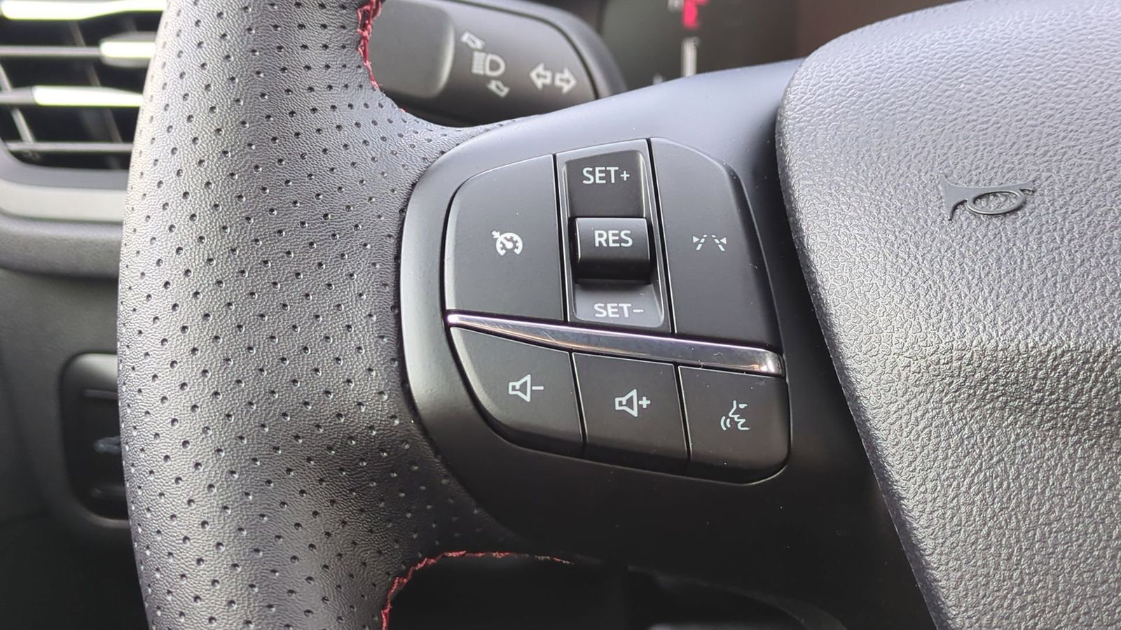 Thumbnail: 2025 Ford Escape - 22