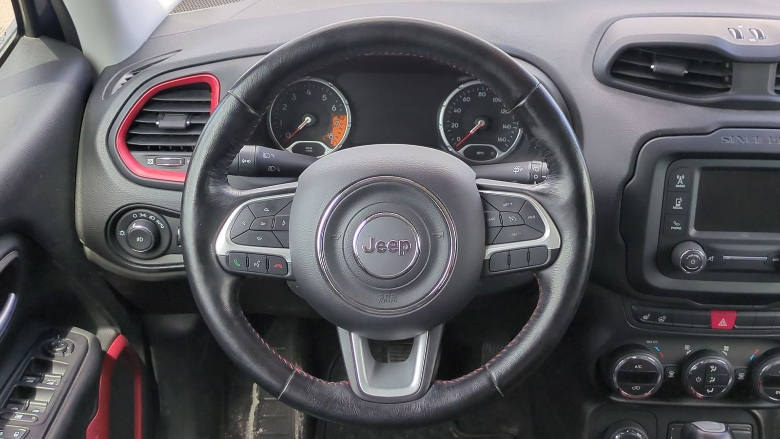 Thumbnail: 2017 Jeep Renegade - 26