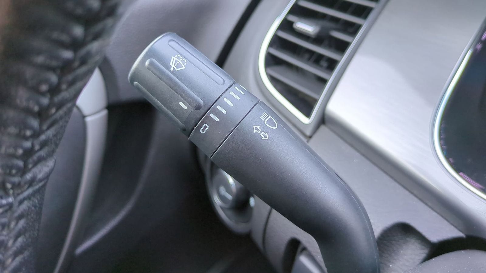Thumbnail: 2014 Ford Taurus - 23