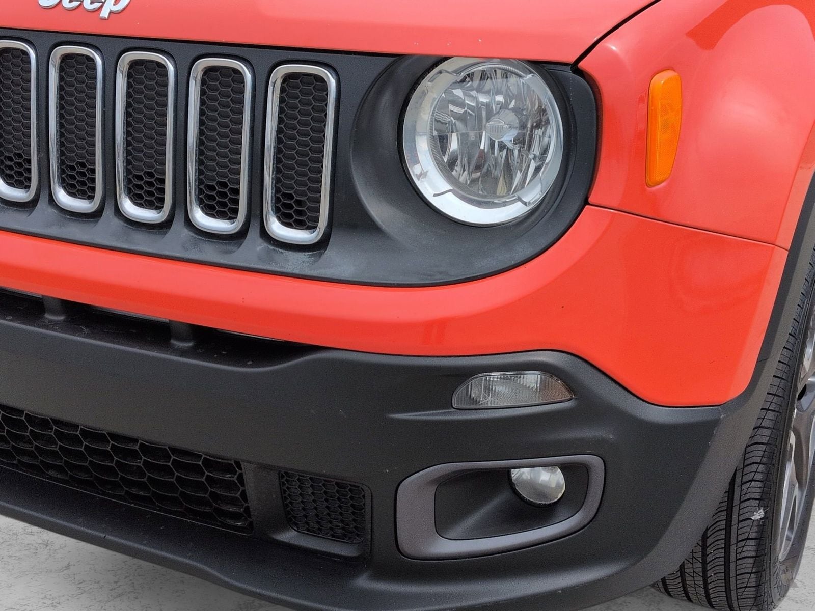Thumbnail: 2017 Jeep Renegade - 13